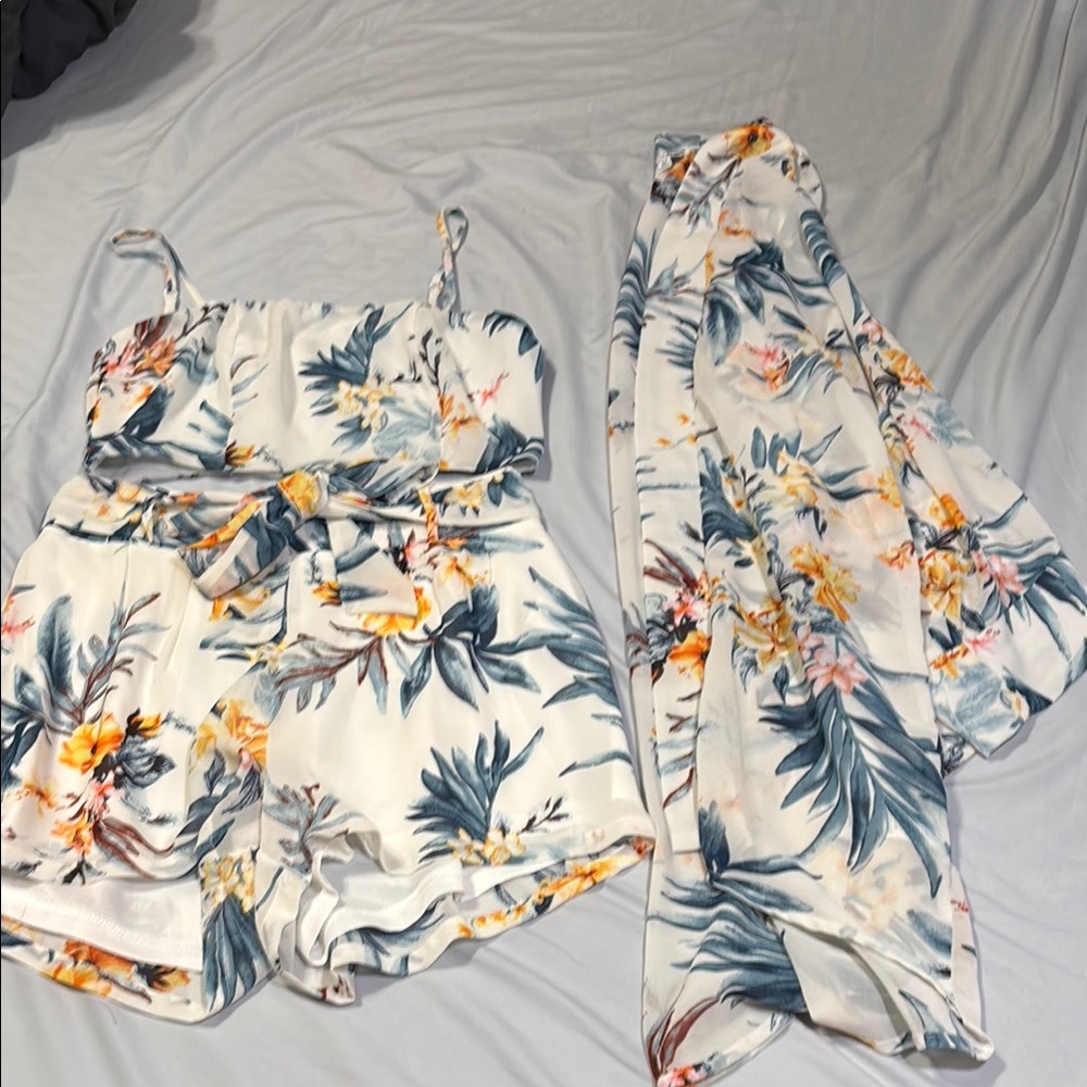 Fashion Nova Floral Romper and Kimono Set